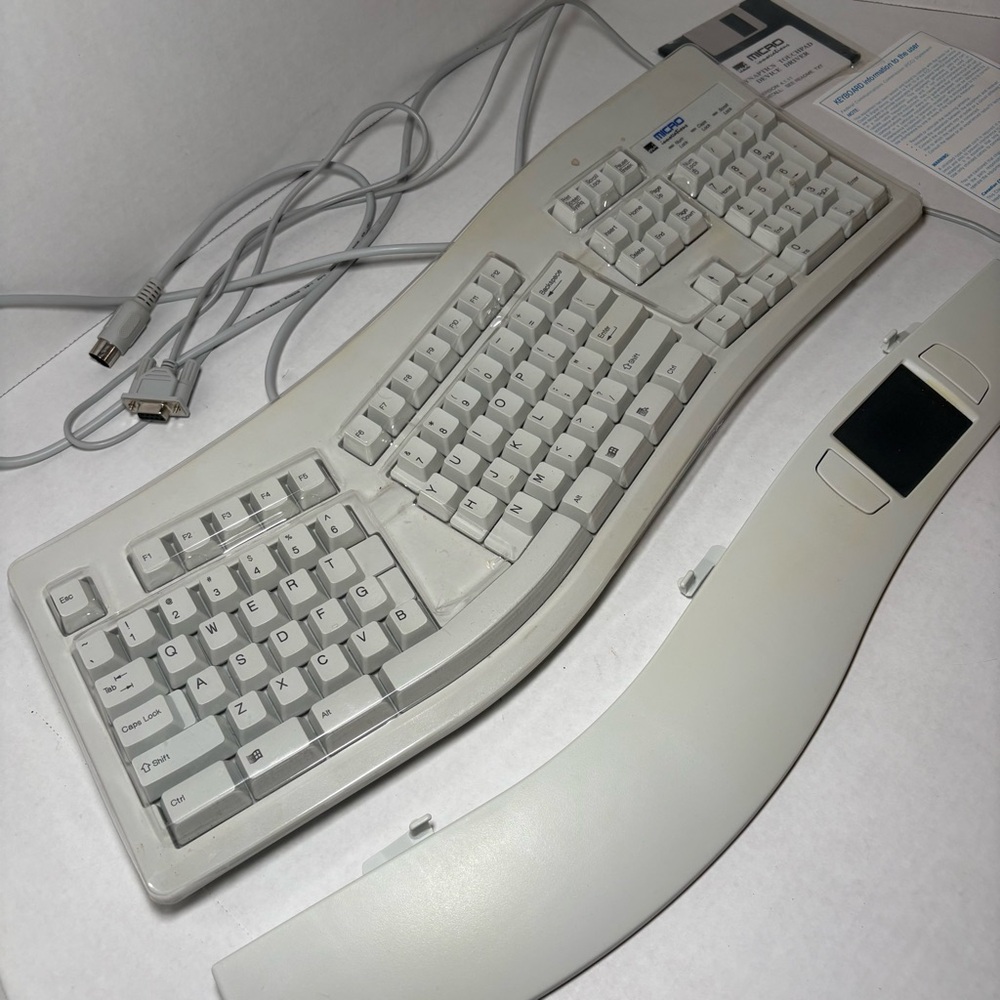 Vintage 90s Micro Innovations Ergonomic Keyboard with Touch Pad KB98T - Picture 2 of 10